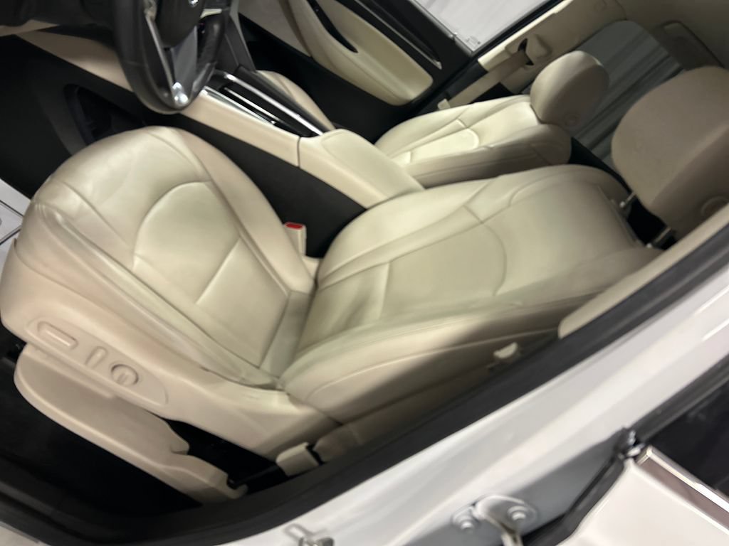 Used 2023 Buick Enclave Essence FWD image 12