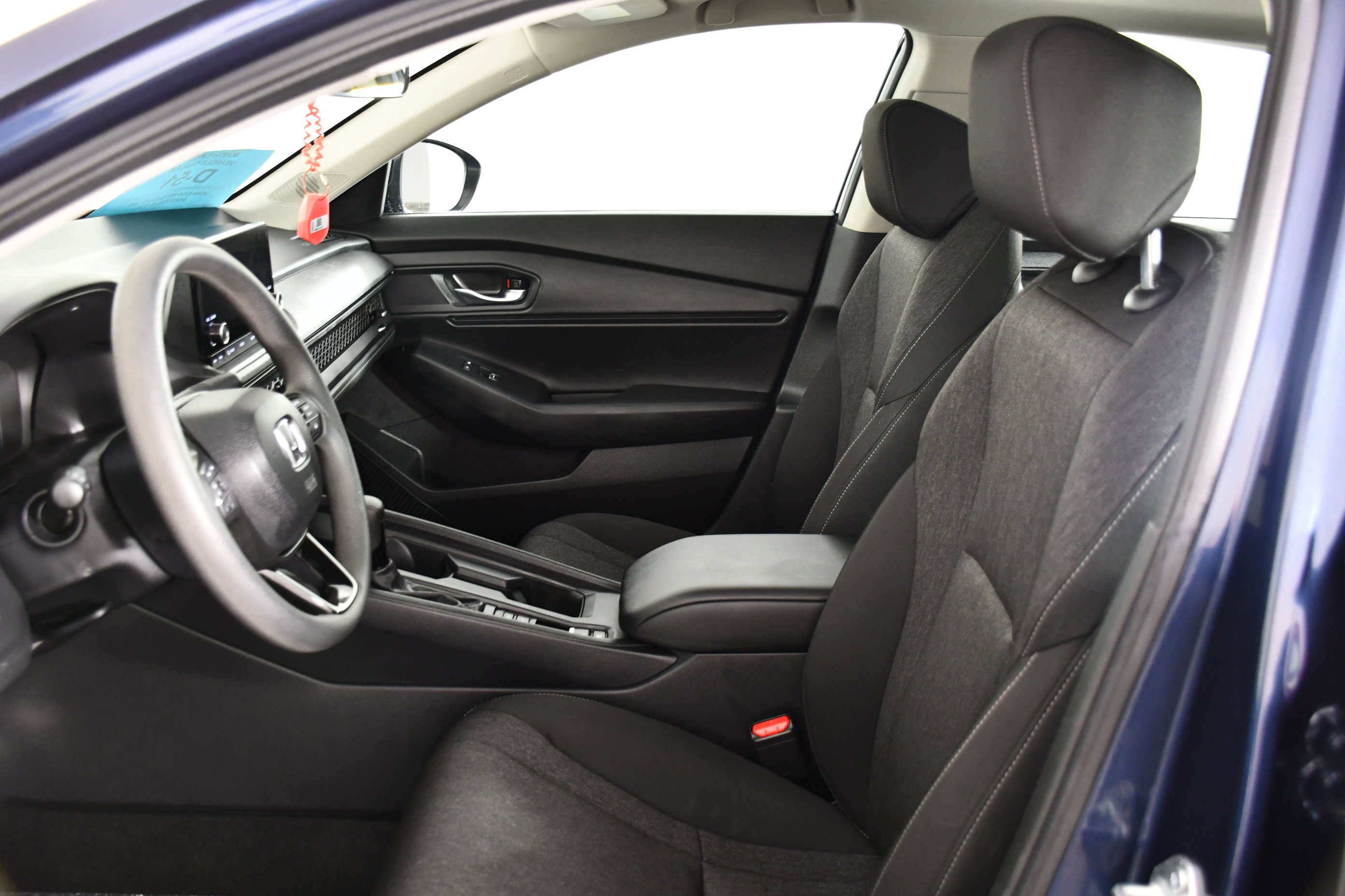 Certified 2025 Honda Accord SE image 27