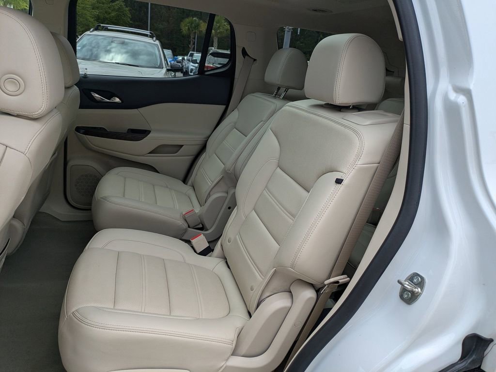 Used 2021 GMC Acadia Denali w/ Denali Technology Package image 15
