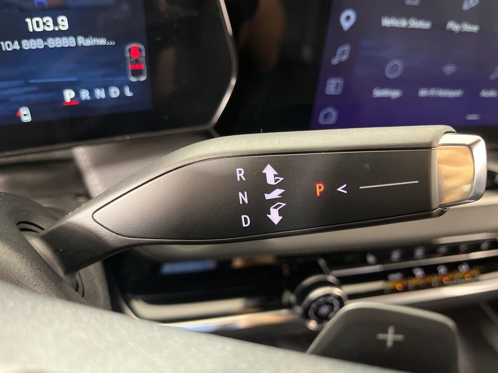 Certified 2025 Chevrolet Equinox LT FWD image 30