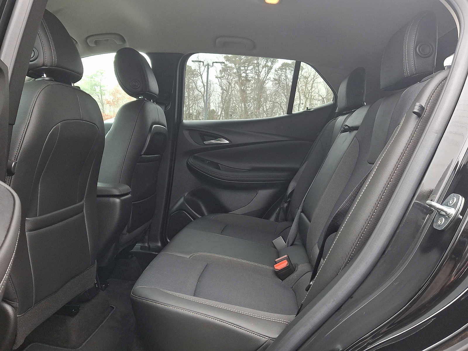 Certified 2024 Buick Encore GX Preferred w/ Comfort Package image 12