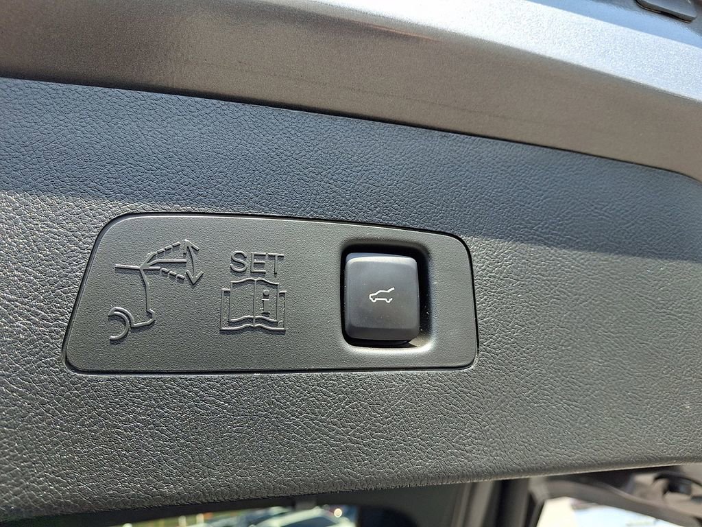 Used 2022 Lincoln Corsair Reserve w/ Equipment Group 201A AWD/4WD image 30