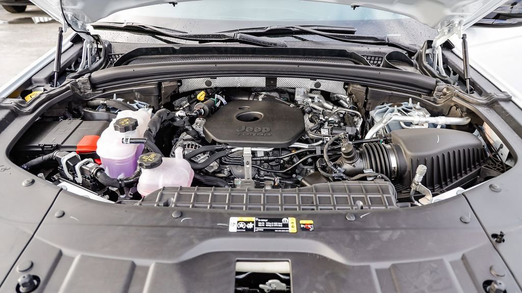 New 2026 Jeep Grand Cherokee Limited AWD/4WD image 32