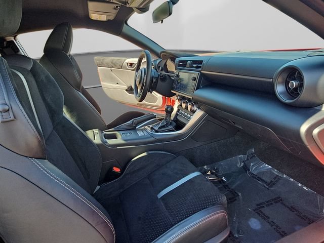 Used 2023 Toyota GR86 Premium w/ ALL Weather Mat Package (TMS) RWD image 29
