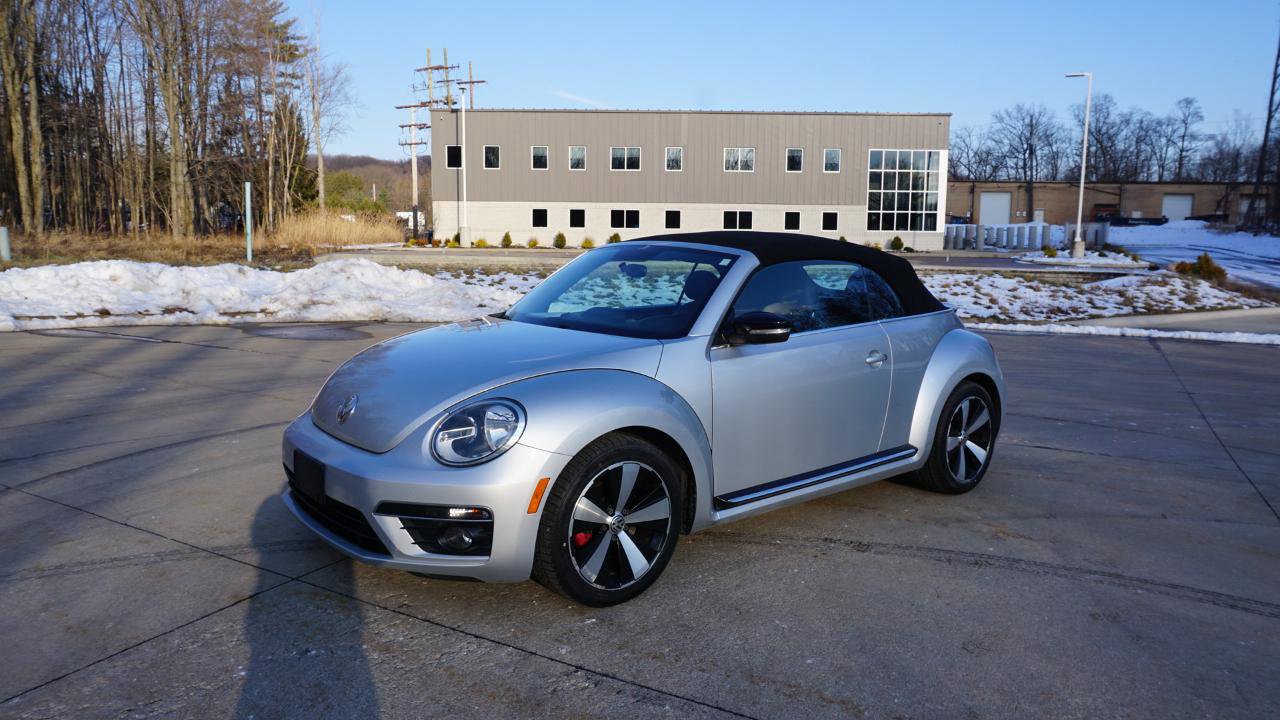 Used 2013 Volkswagen Beetle 2.0T image 10