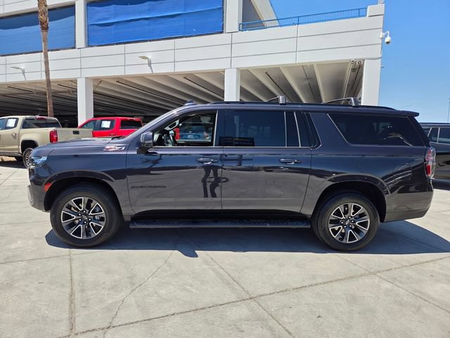 Certified 2022 Chevrolet Suburban Z71 w/ Luxury Package AWD/4WD image 3