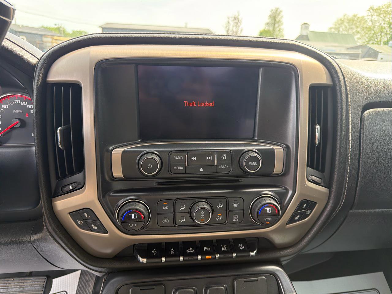 Used 2015 GMC Sierra 1500 Denali w/ Driver Alert Package AWD/4WD image 11