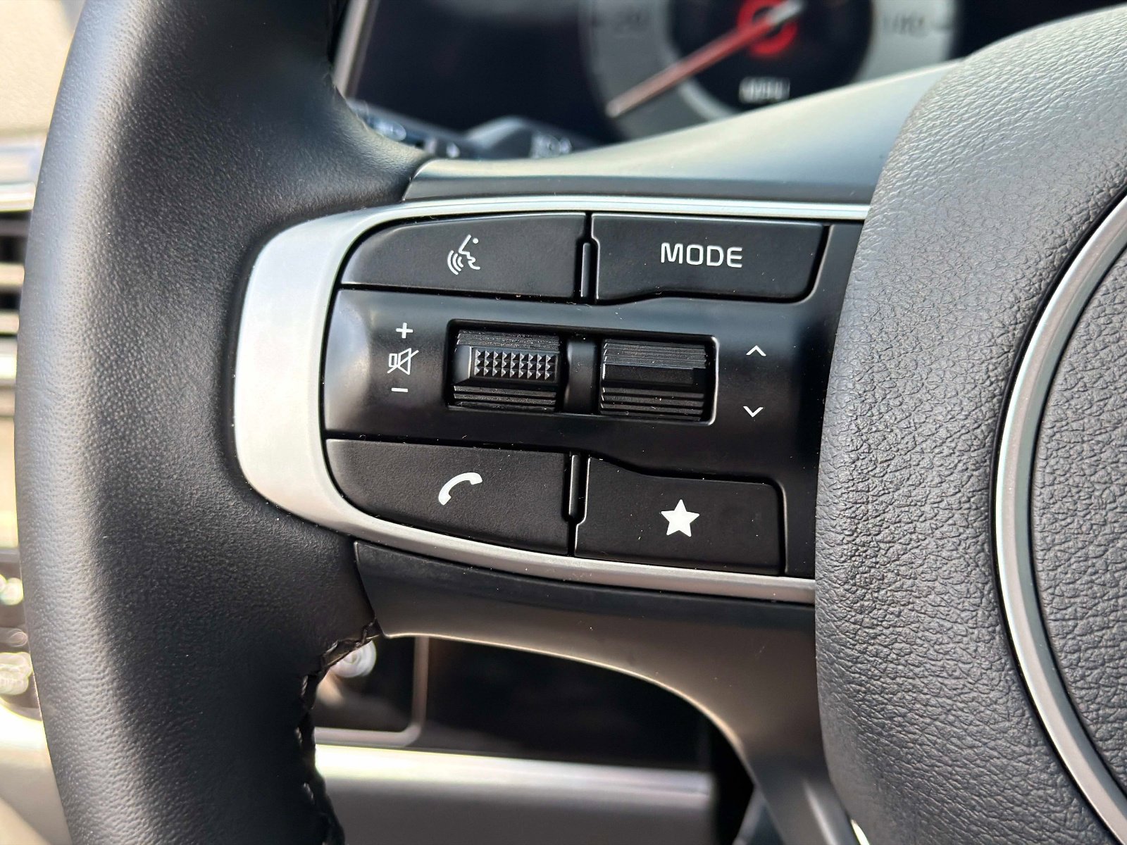 Certified 2025 Kia Sportage X-Pro image 30