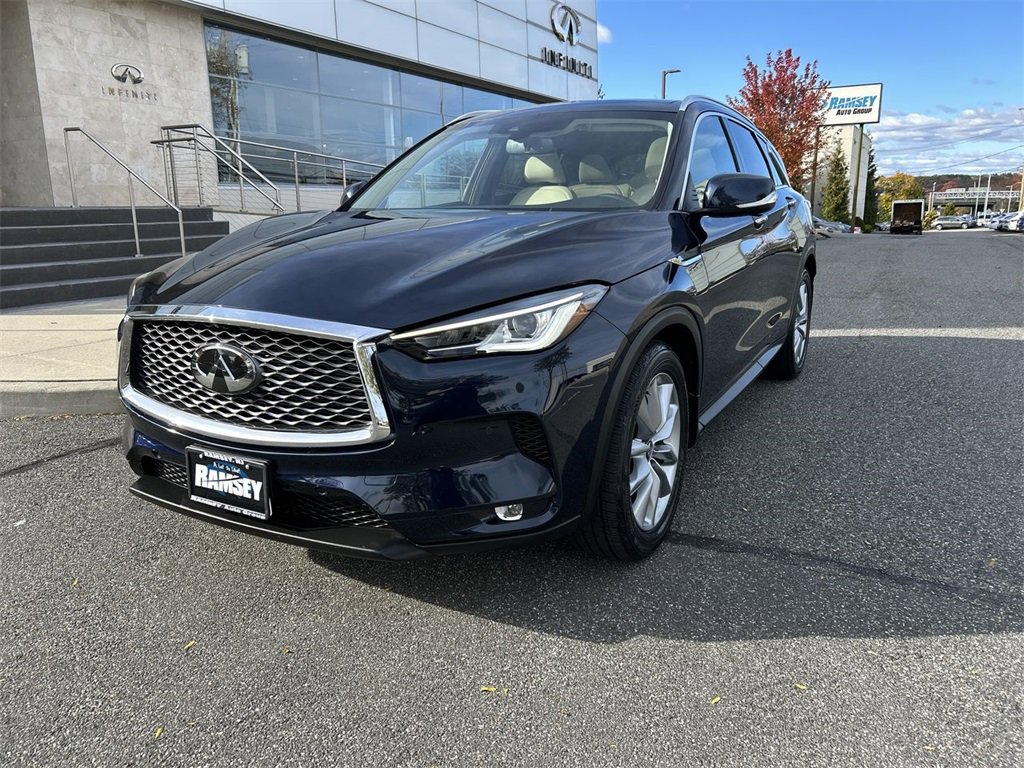 Certified 2022 INFINITI QX50 Essential image 4
