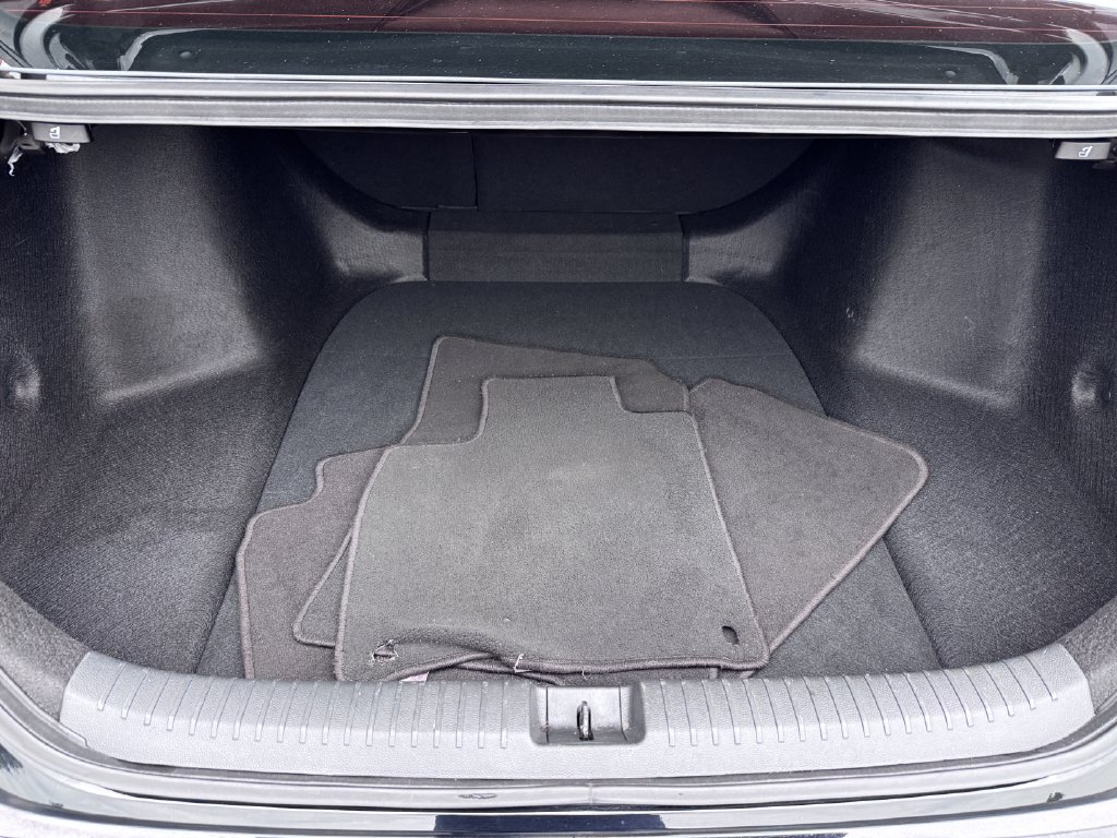 Used 2024 Honda Accord EX image 11