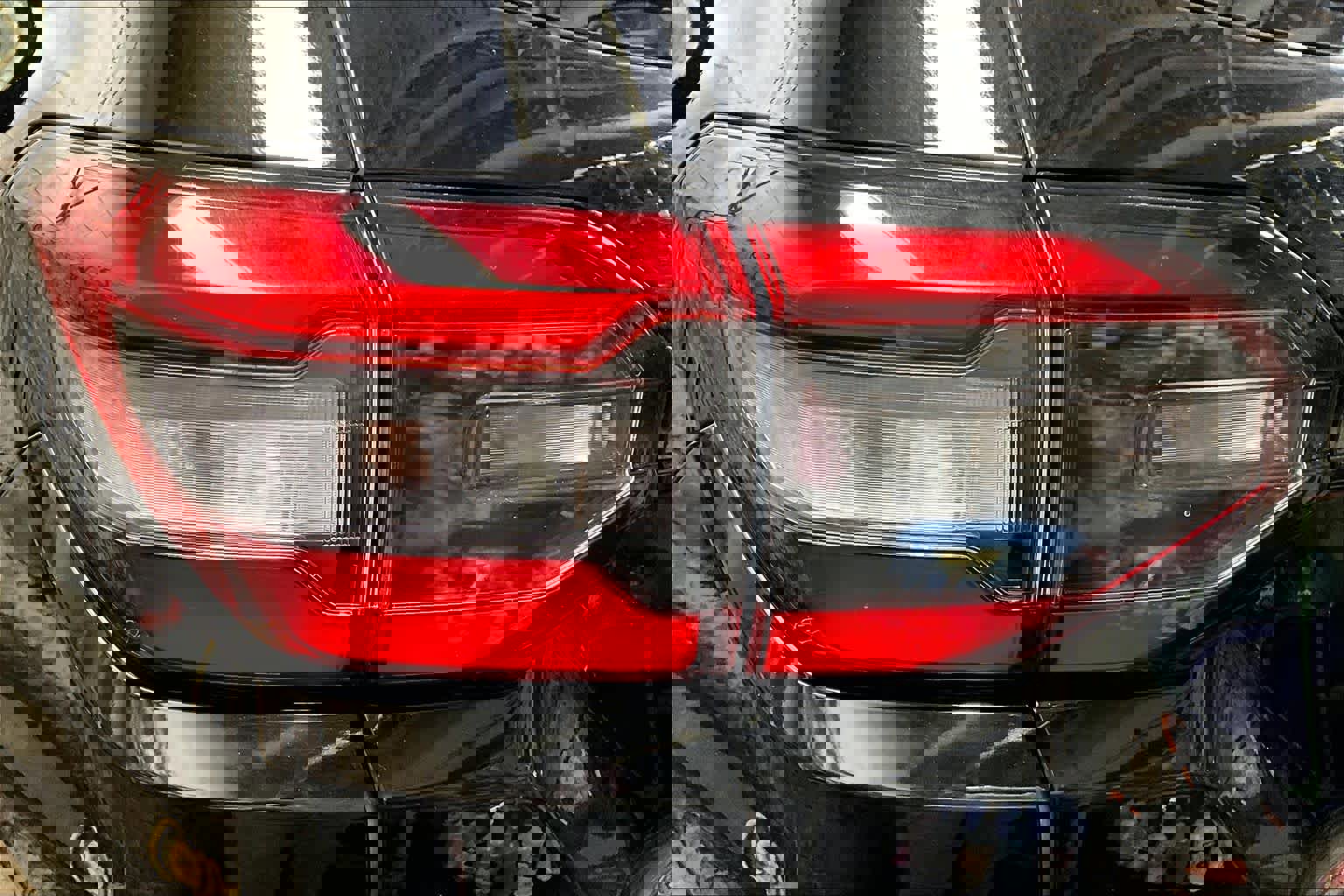 Used 2025 Honda Pilot TrailSport image 27