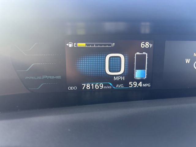 Used 2017 Toyota Prius Prime Advanced w/ Carpet Mat Package image 20