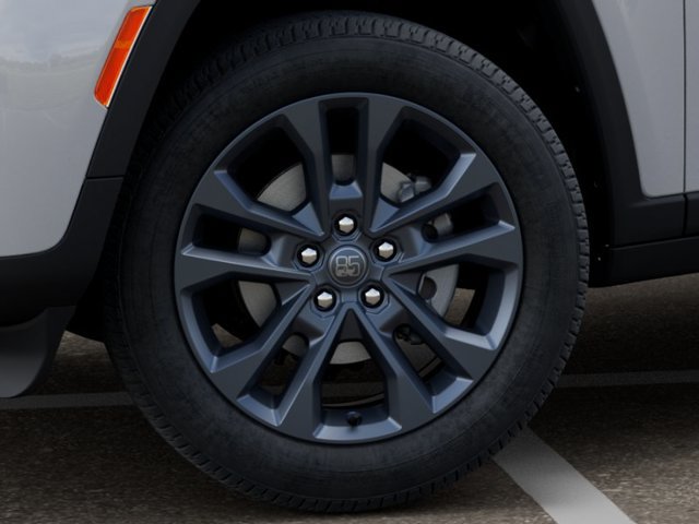 New 2026 Jeep Grand Cherokee L Limited AWD/4WD image 9
