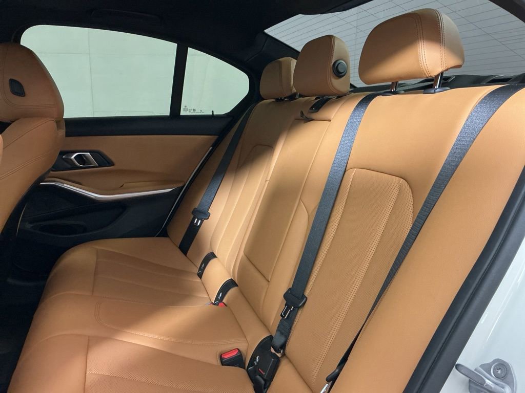 Certified 2024 BMW 330i Sedan w/ Premium Package RWD image 26