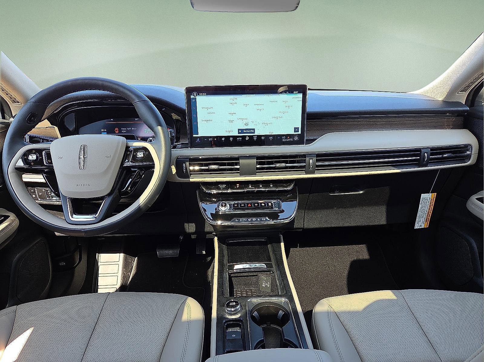 New 2025 Lincoln Corsair Grand Touring w/ Equipment Group 302A AWD/4WD image 11