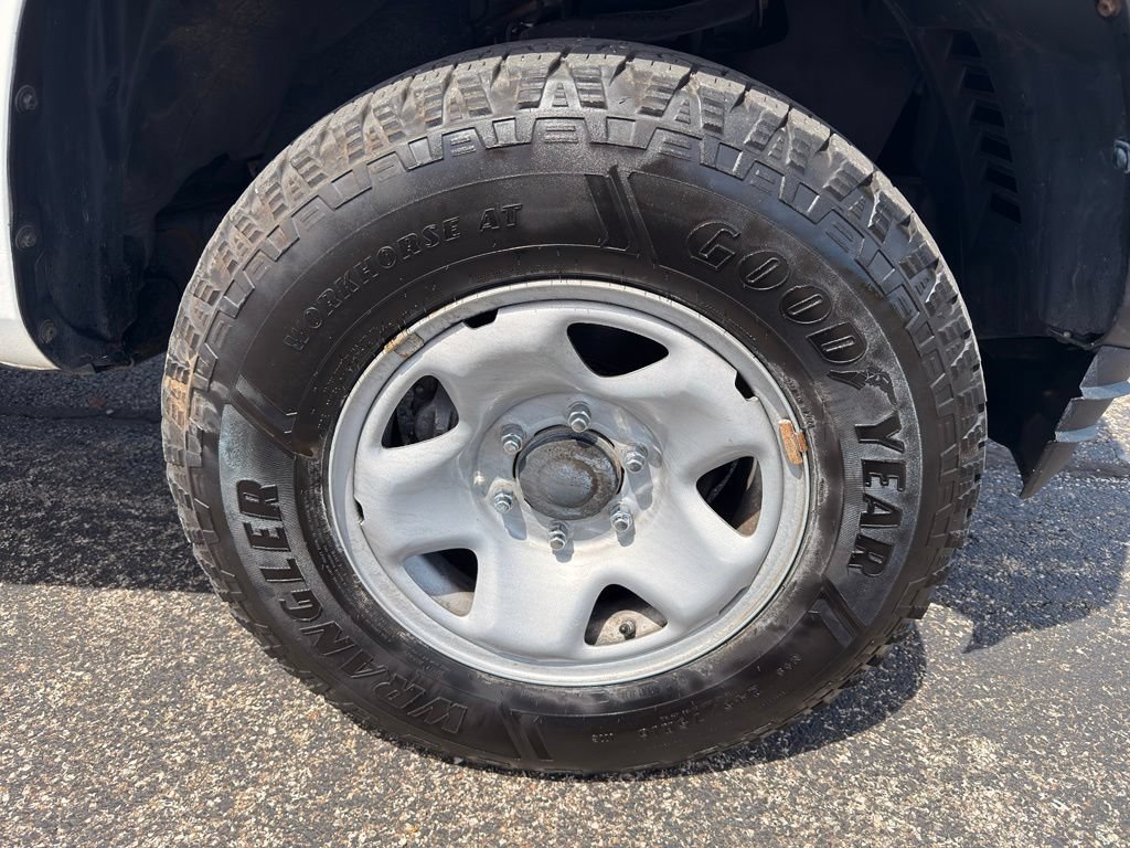 Used 2022 Toyota Tacoma SR AWD/4WD image 13