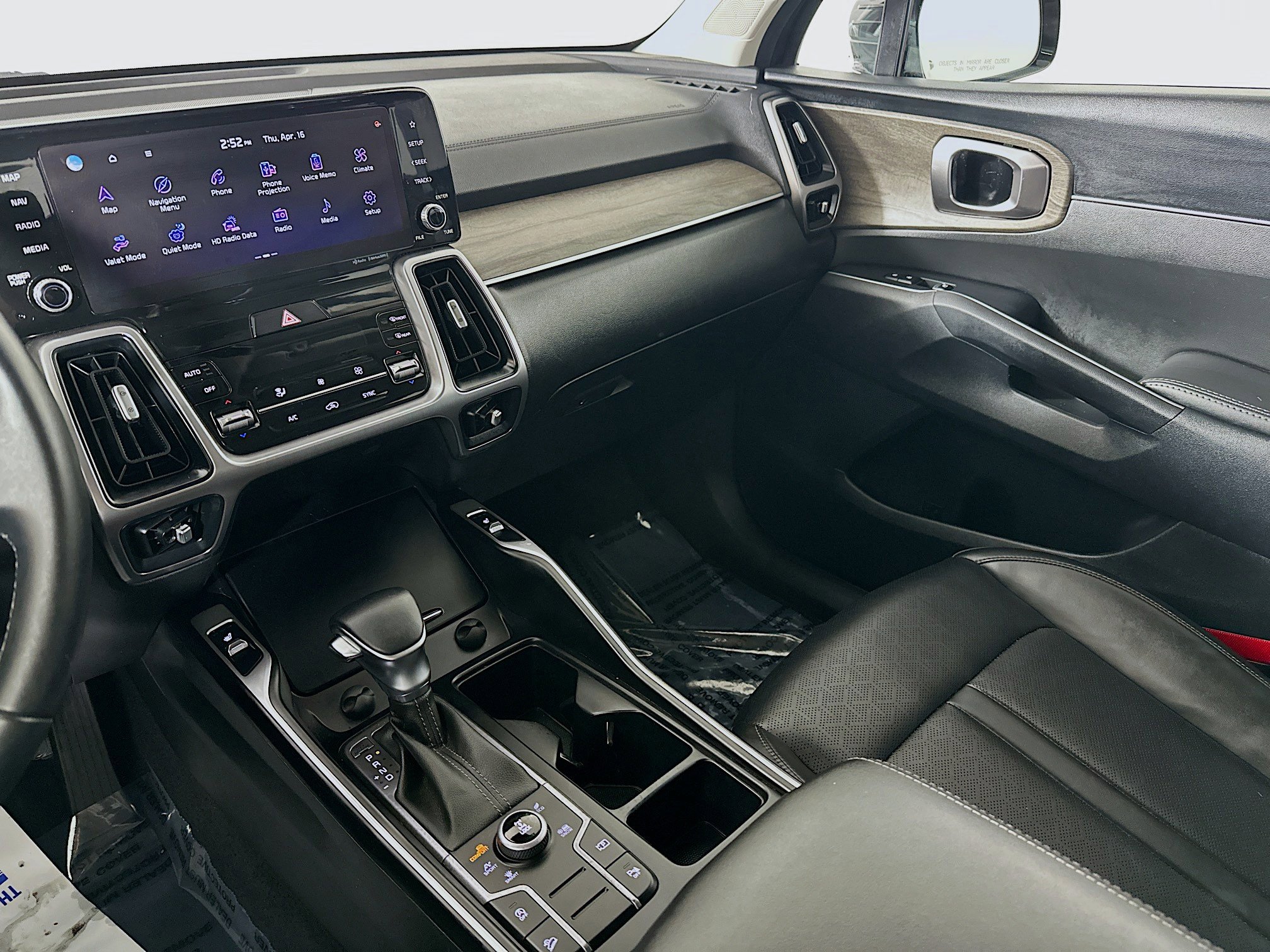 Used 2023 Kia Sorento S w/ Panoramic Sunroof Package image 24