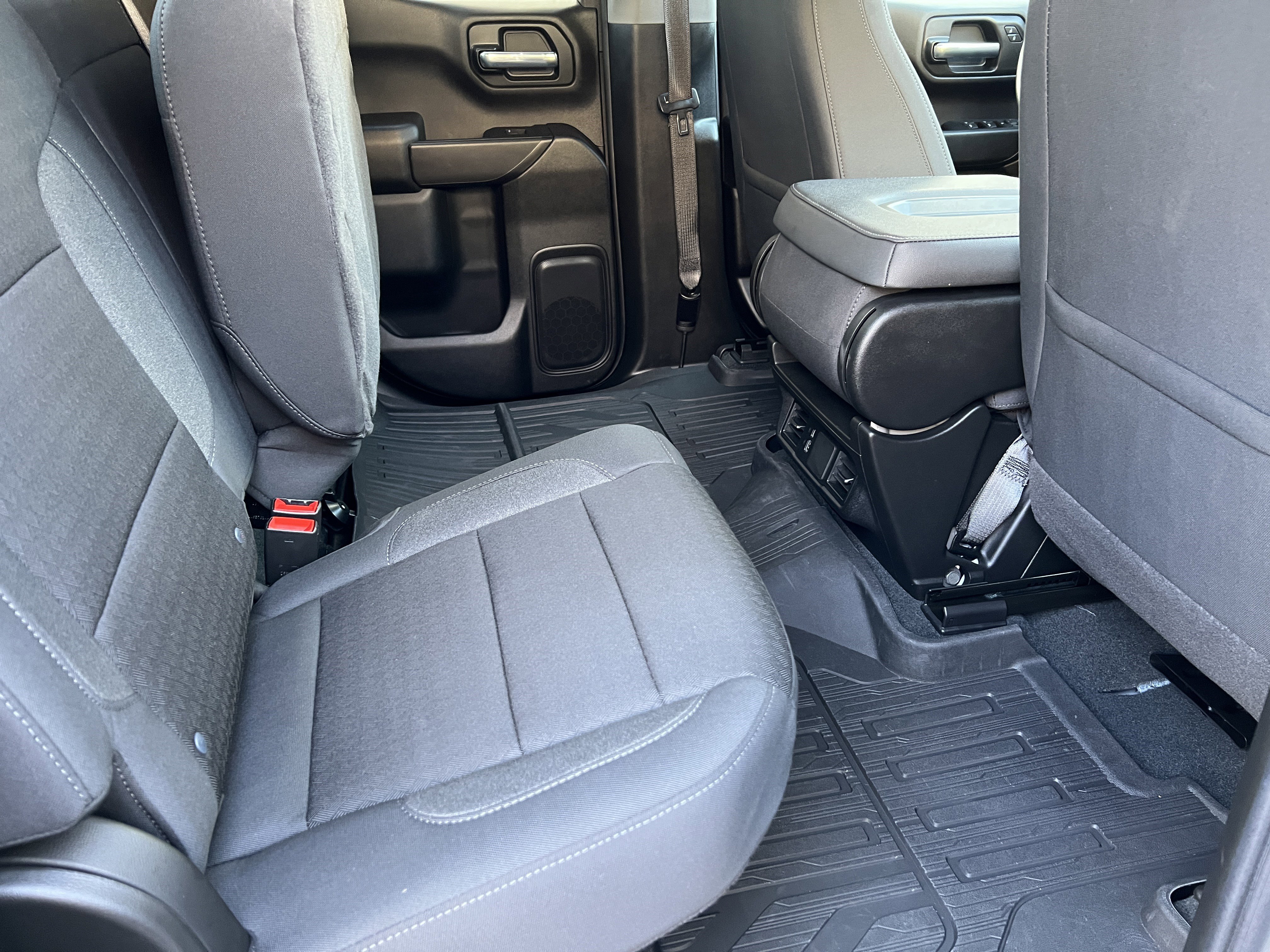 Used 2025 GMC Sierra 1500 Pro w/ Graphite Edition image 17