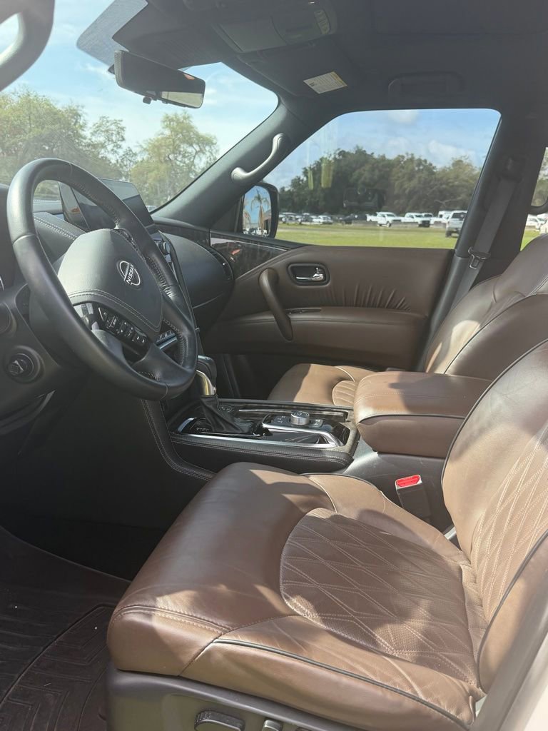 Used 2022 Nissan Armada Platinum w/ Captain's Chairs Package RWD image 5