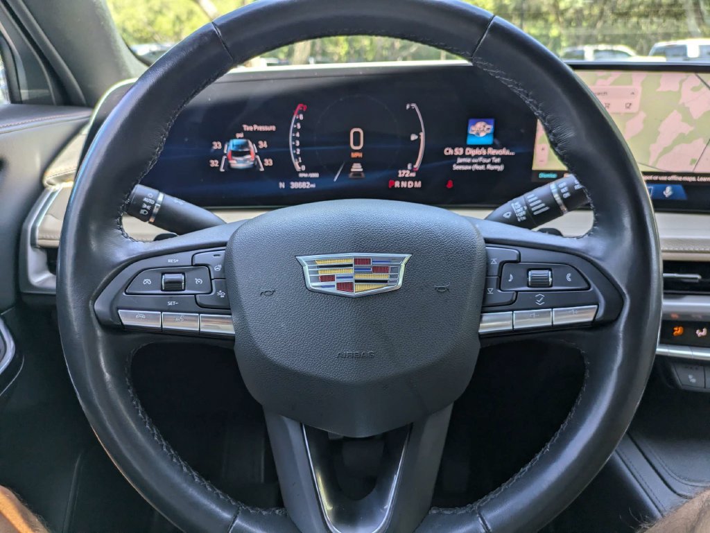 Certified 2024 Cadillac XT4 Luxury w/ Cold Weather Package FWD image 29