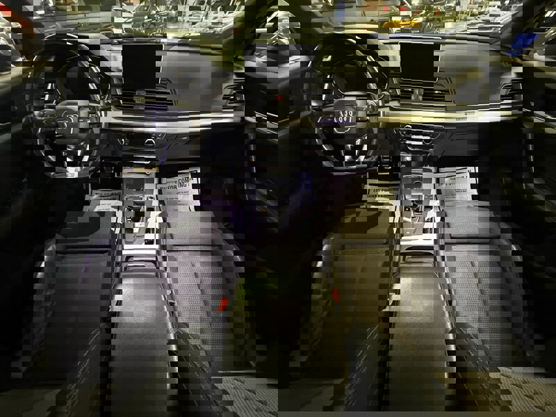 Used 2019 Audi SQ5 Premium Plus w/ Premium Plus Package image 12