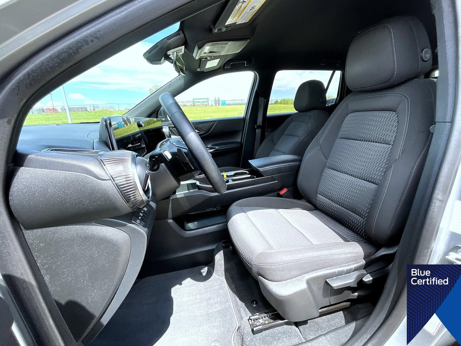 Used 2026 Chevrolet Equinox LT AWD/4WD image 10