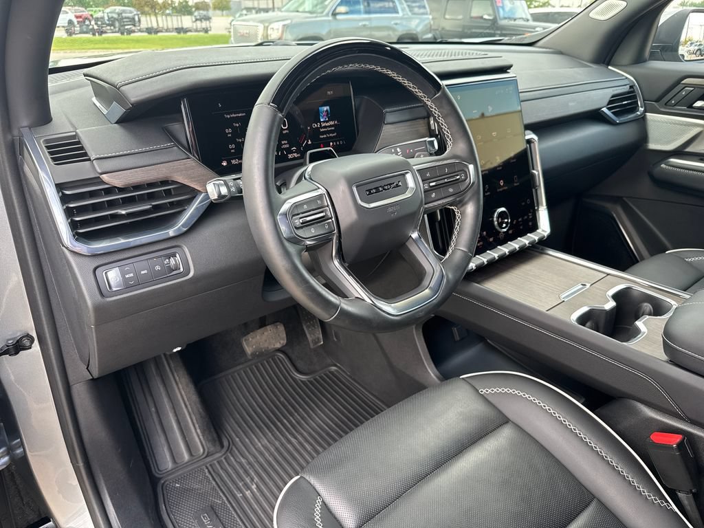 Certified 2025 GMC Acadia Denali w/ Super Cruise Package AWD/4WD image 12