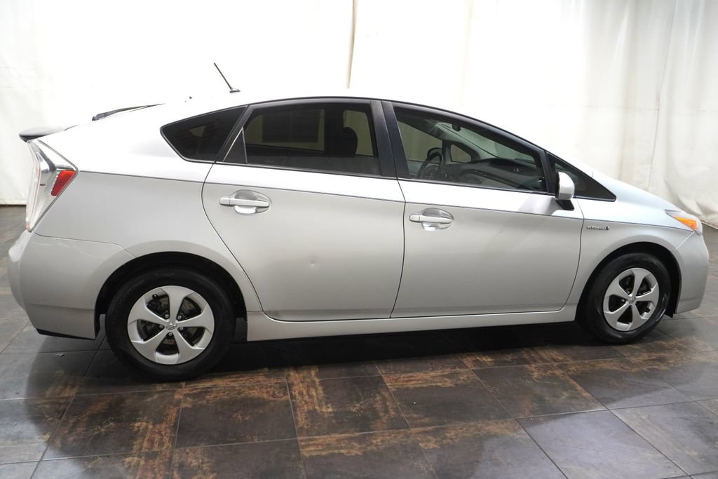 Used 2015 Toyota Prius Two FWD image 4
