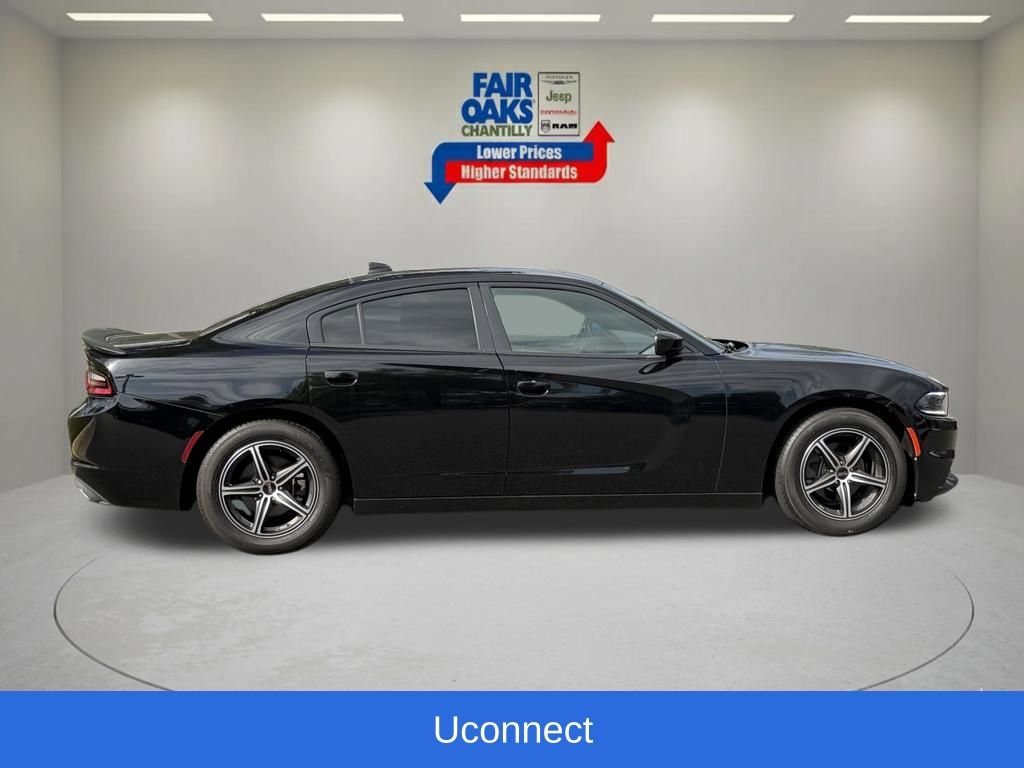 Used 2016 Dodge Charger SXT w/ Blacktop Package RWD image 7