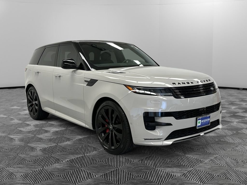 Used 2024 Land Rover Range Rover Sport Dynamic SE AWD/4WD image 3