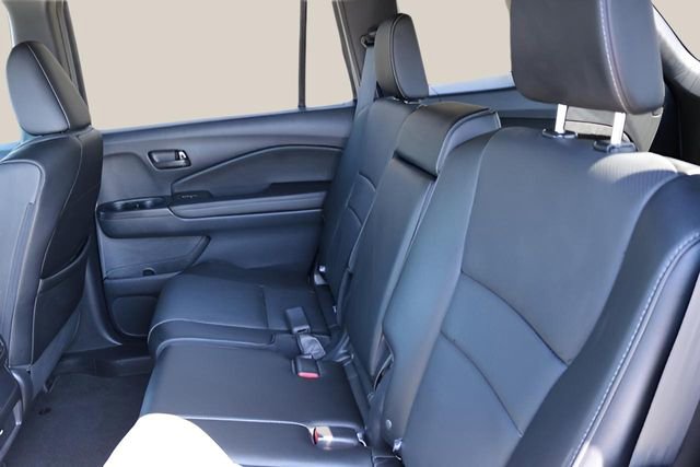 Used 2025 Honda Passport EX-L image 15