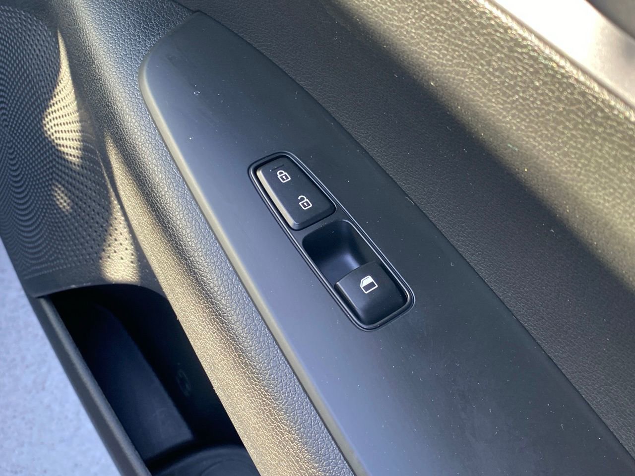 Used 2024 Kia Forte LXS image 26