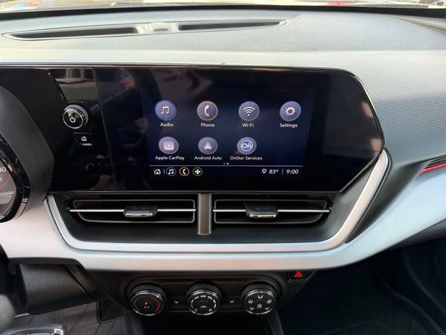 Used 2025 Chevrolet Trax RS w/ Sunroof Package FWD image 20