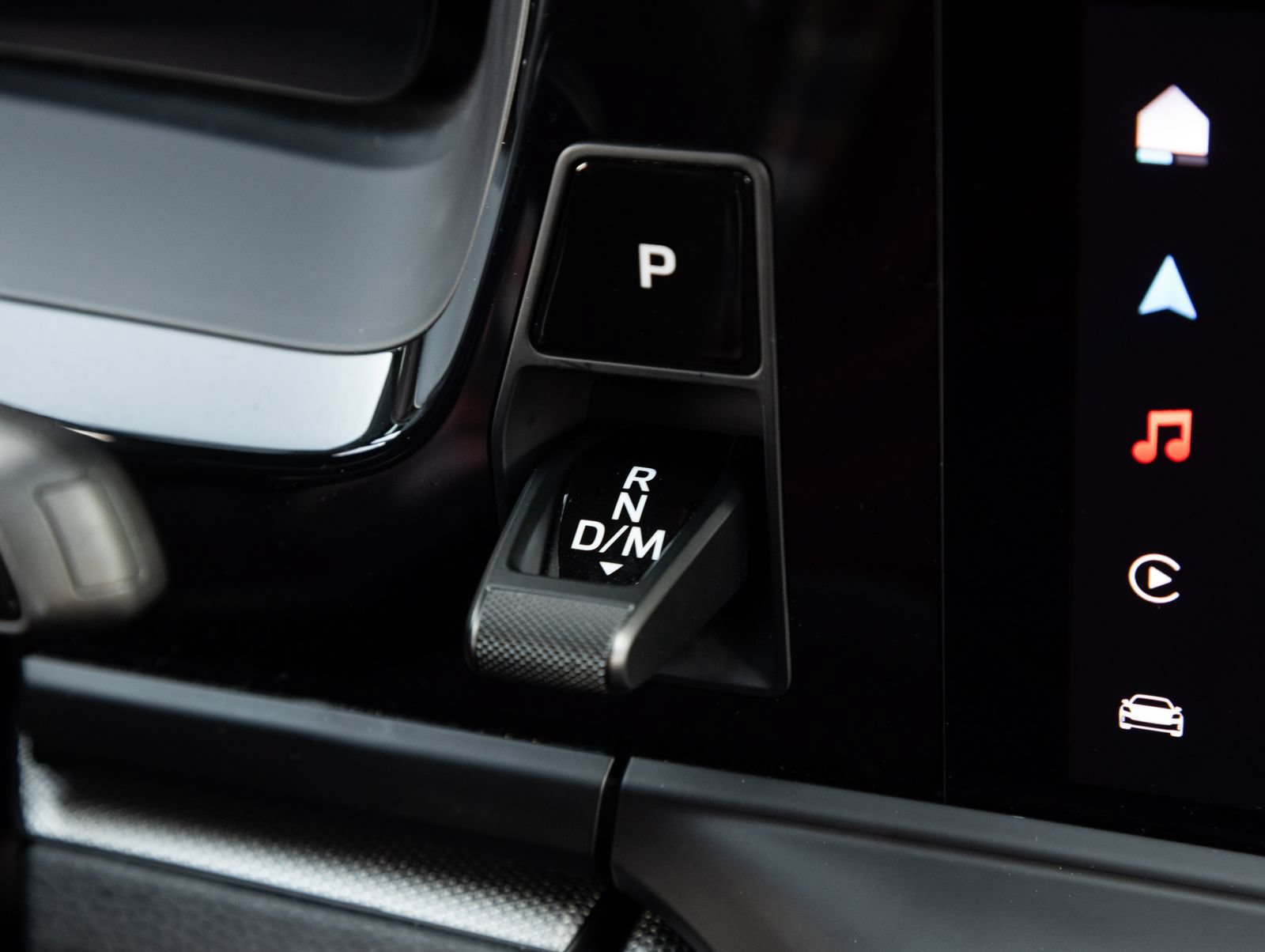 Certified 2025 Porsche Panamera image 18