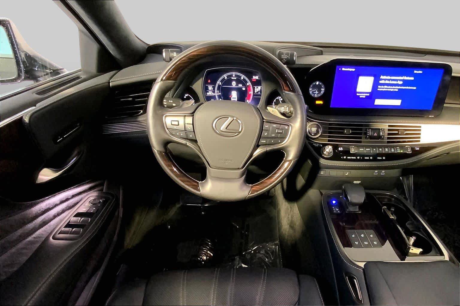 Certified 2023 Lexus LS 500 AWD w/ Interior Upgrade Package image 6