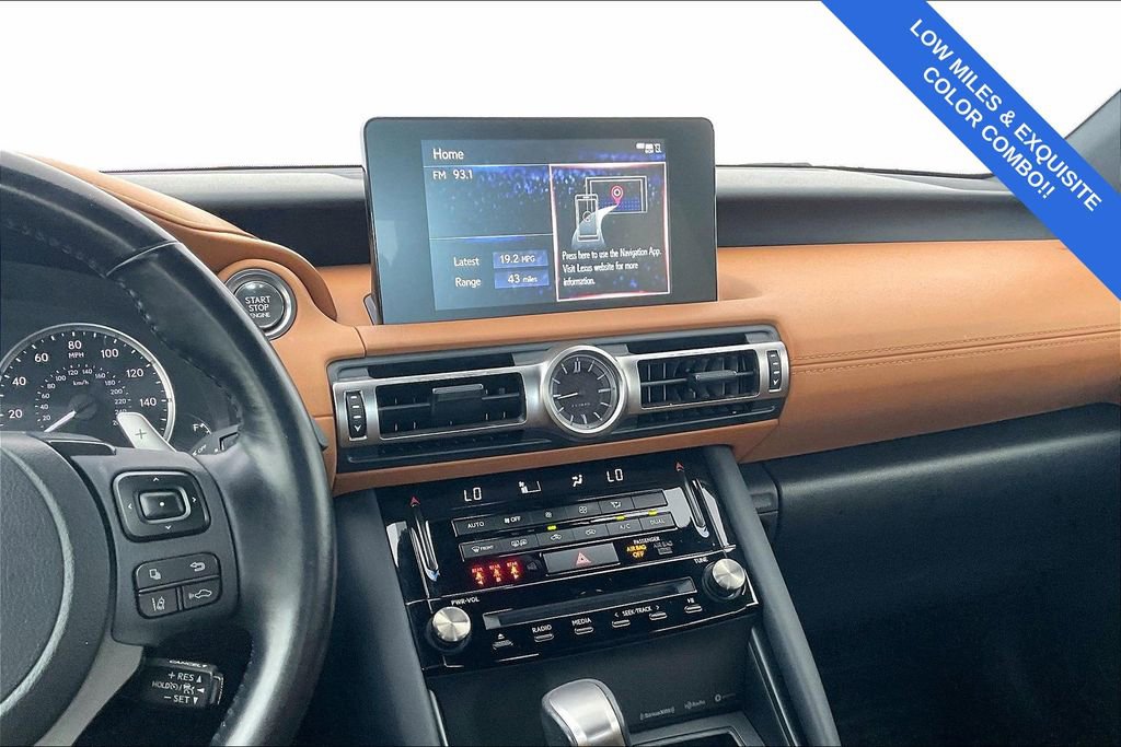 Used 2022 Lexus IS 300 image 8