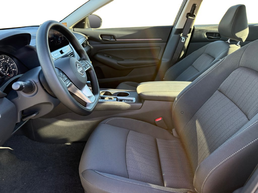 New 2026 Nissan Altima 2.5 SV w/ SV Special Edition Package AWD/4WD image 9