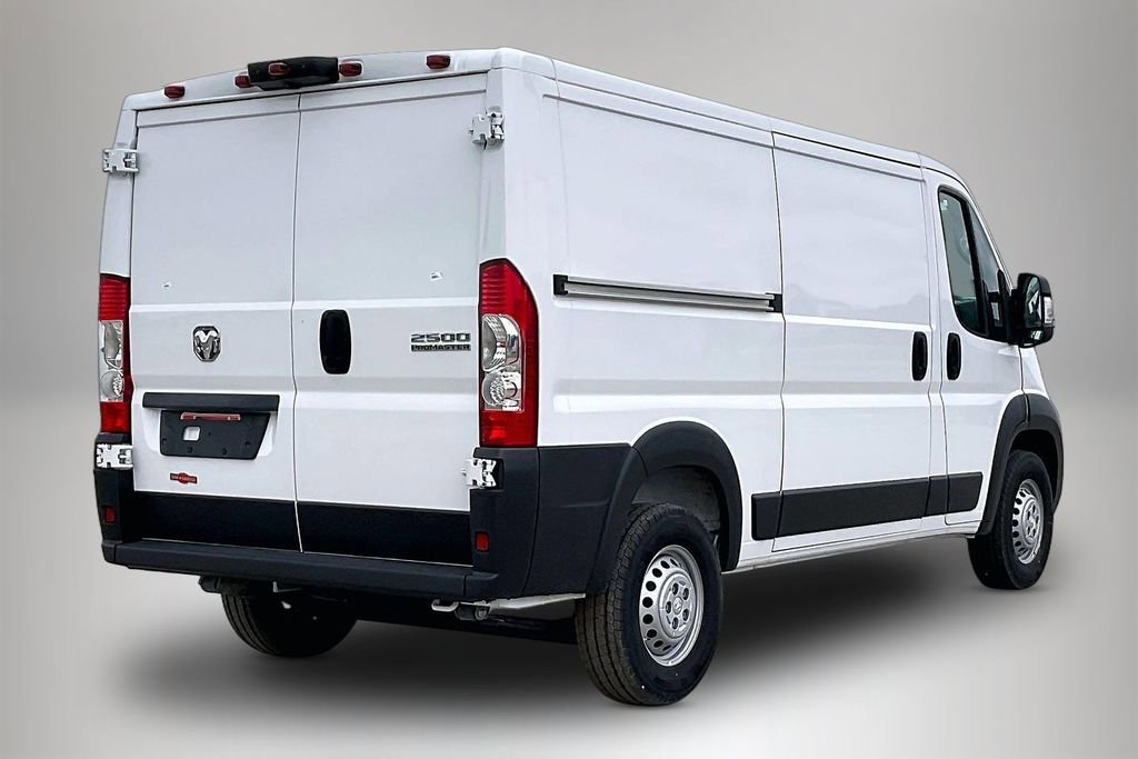 New 2024 RAM ProMaster 2500 w/ Convenience Group FWD image 18