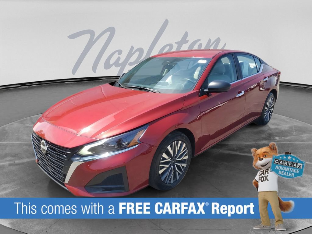 Used 2025 Nissan Altima 2.5 SV FWD image 3