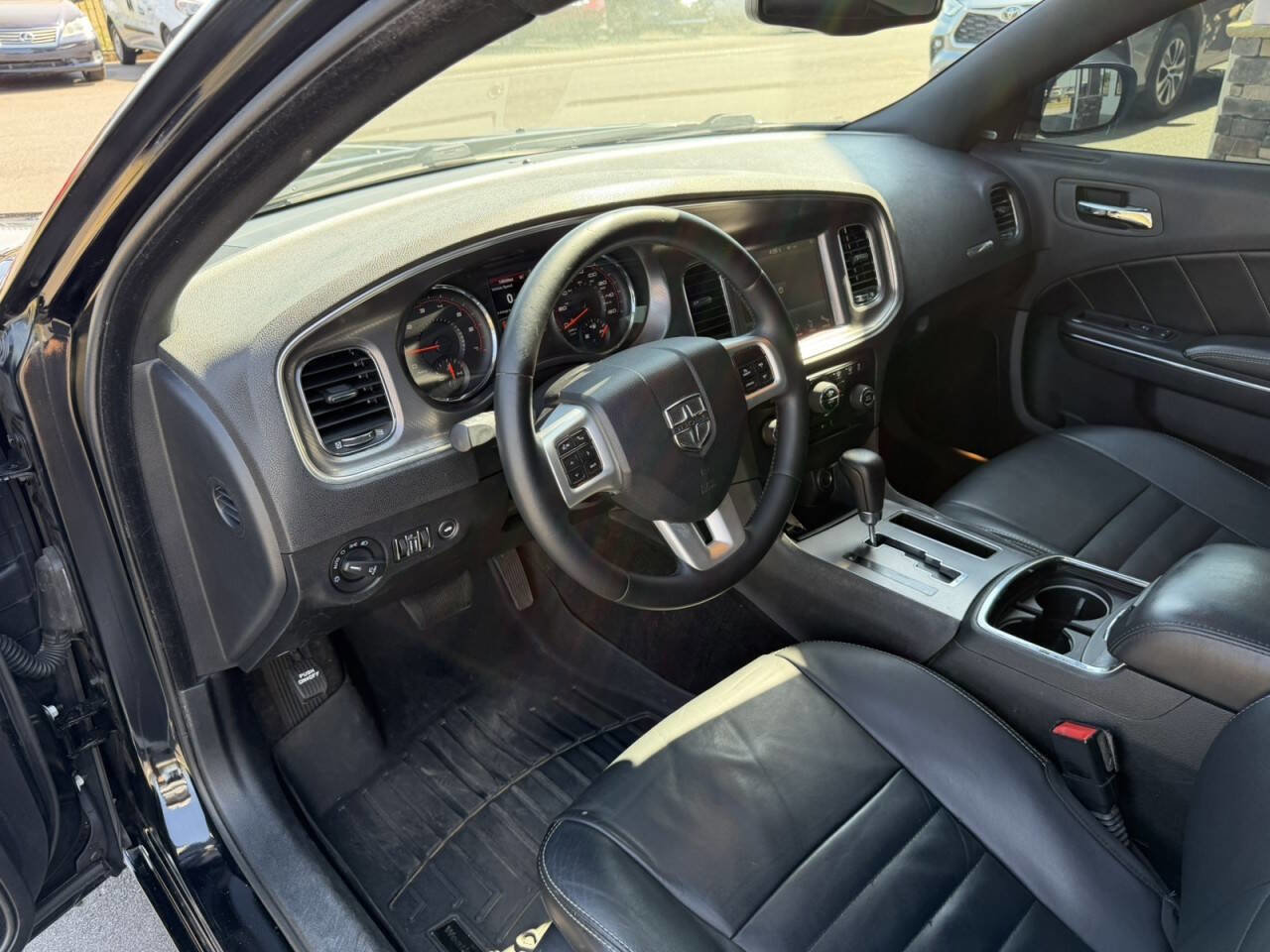 Used 2014 Dodge Charger R/T RWD image 25