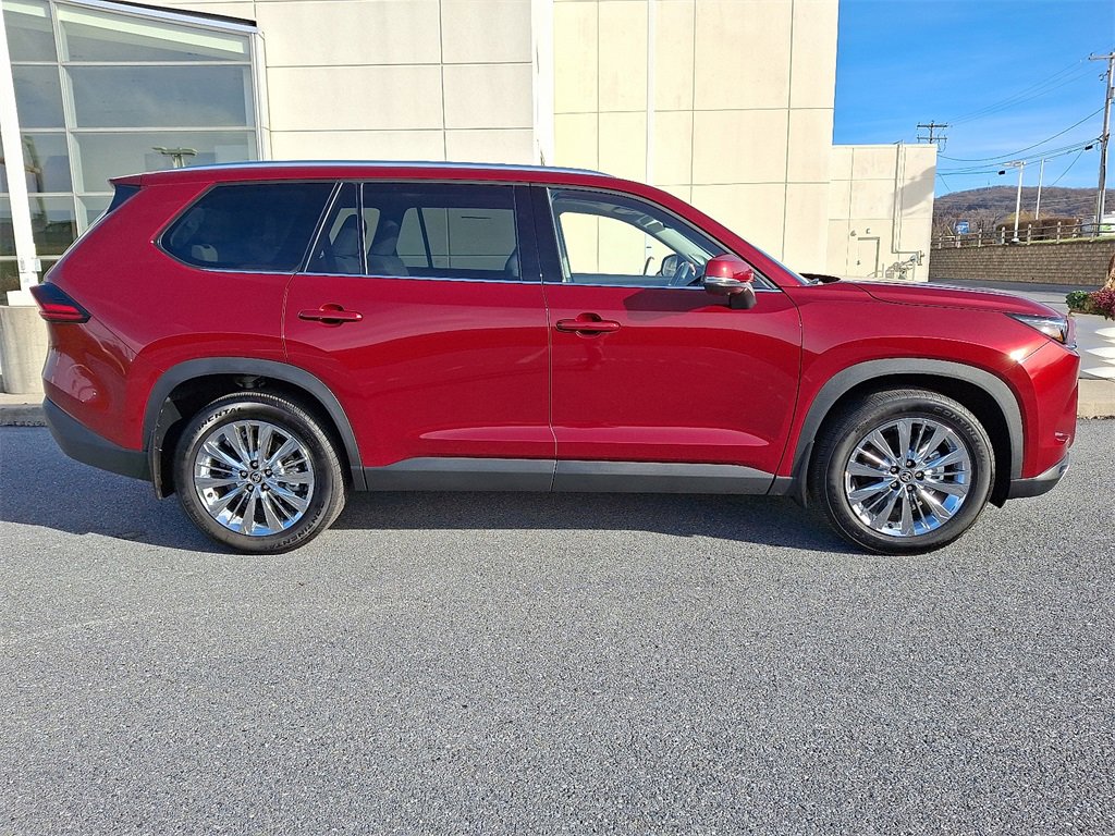 Certified 2025 Toyota Grand Highlander AWD image 12