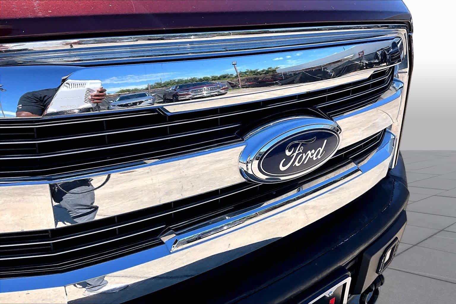 Used 2017 Ford F150 Lariat AWD/4WD image 30