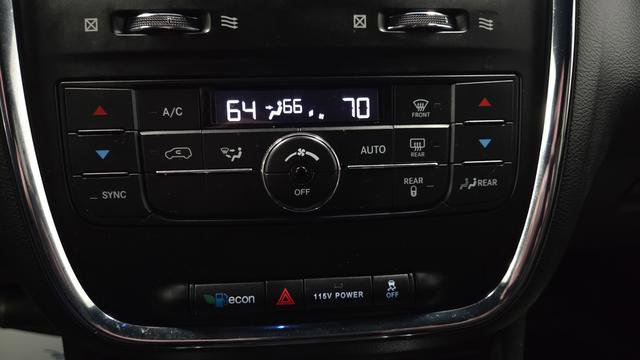 Used 2016 Dodge Grand Caravan R/T FWD image 17