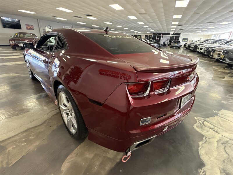 Used 2011 Chevrolet Camaro SS w/ LPO, Ground Effects Package RWD image 5