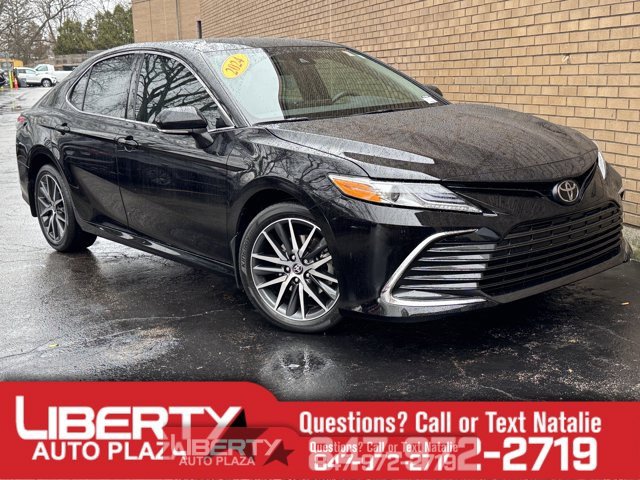 Used 2024 Toyota Camry XLE w/ Cold Weather Package image 1
