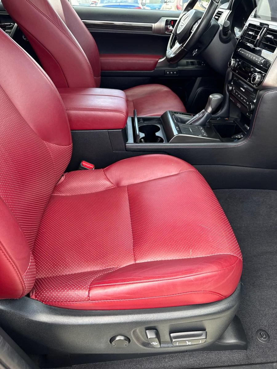 Used 2022 Lexus GX 460 Luxury w/ Sport Design Package AWD/4WD image 25