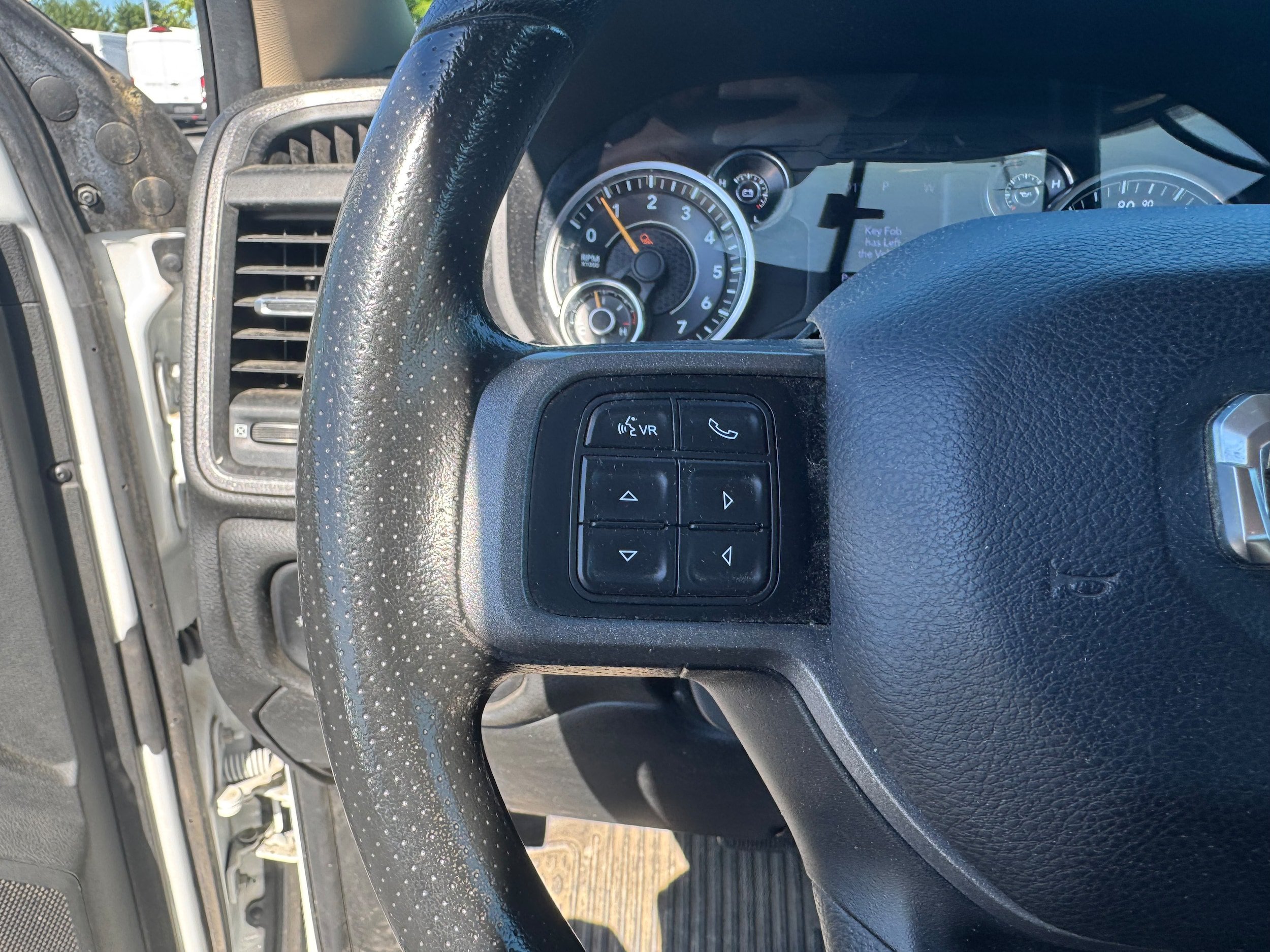 Used 2020 RAM 2500 Tradesman w/ Chrome Appearance Group AWD/4WD image 12