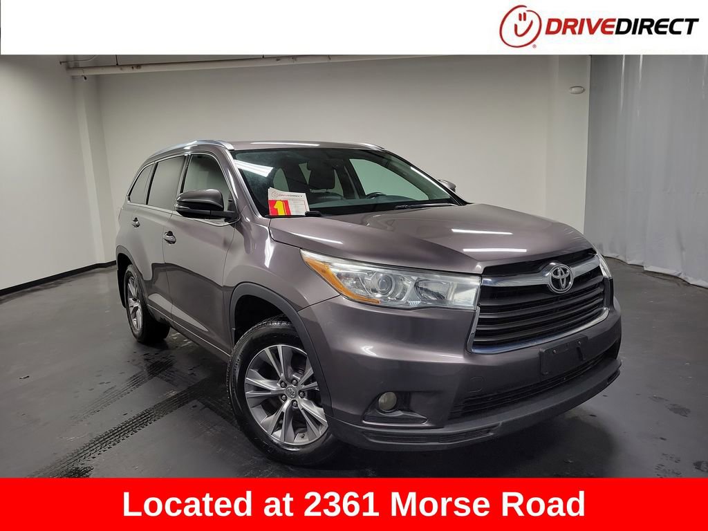 Used 2015 Toyota Highlander XLE image 1