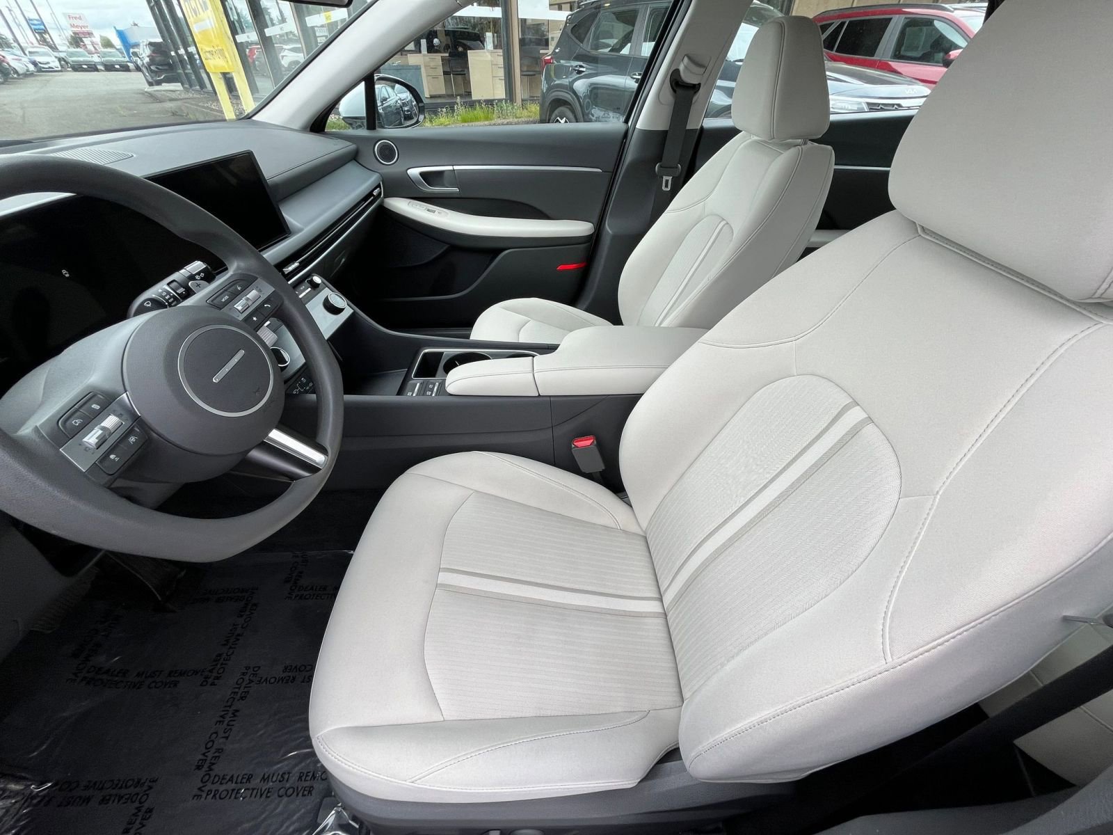 Used 2025 Hyundai Sonata SEL FWD image 28