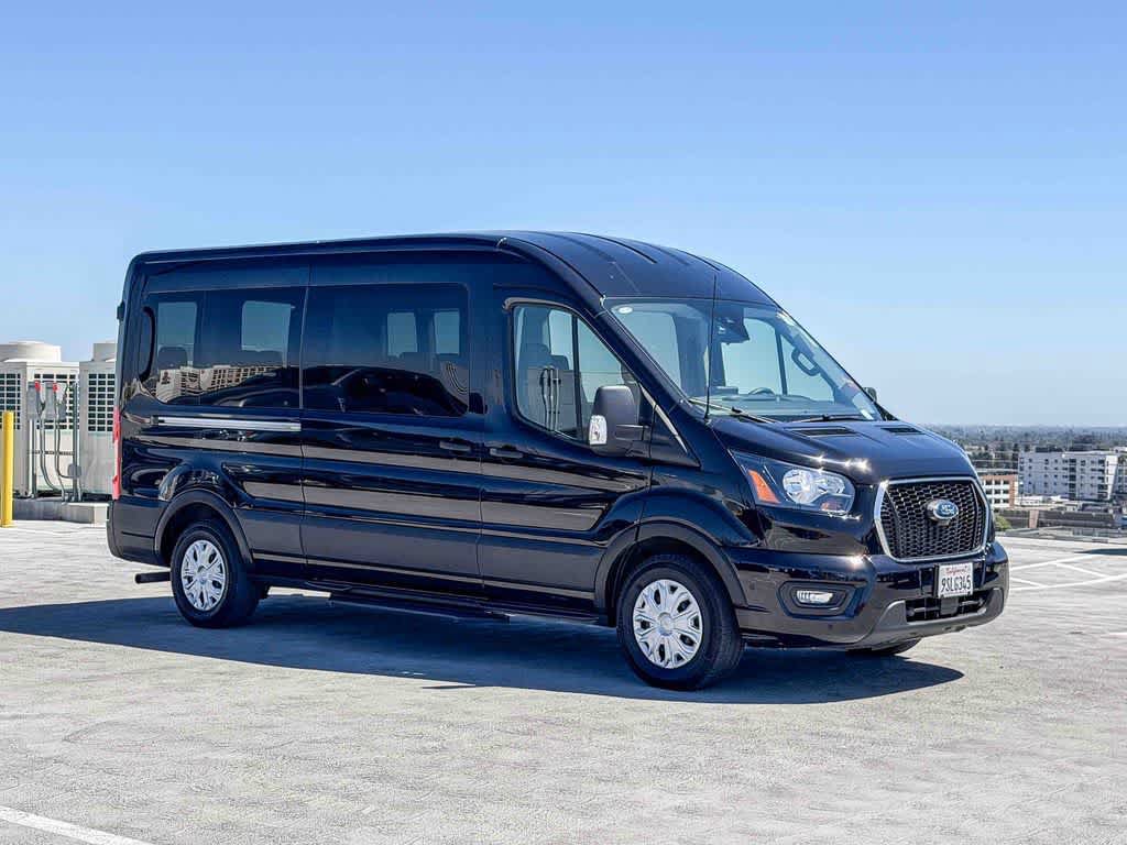 Used 2025 Ford Transit 350 XLT RWD image 3